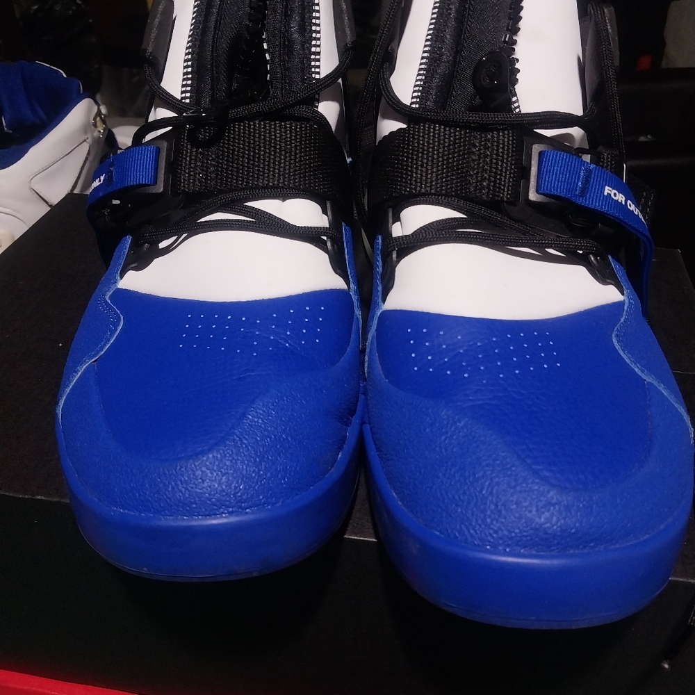 AIR FORCE 270 - Picture 2 of 7